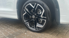 Volkswagen Tayron 1.5 TSI eHybrid R-Line Edition 5dr DSG6 Estate